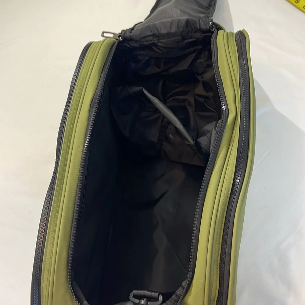 ATLEY JAMES DUFFEL  Bag with Durable Fabric and Zipper , LOTS OF COMPART…